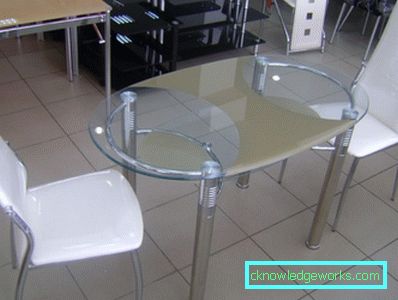 Tavoli da cucina ovali in vetro Tavoli da cucina ovali in vetro