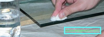 Adesivo polimerico: caratteristiche e specifiche Adesivo polimerico: caratteristiche e specifiche