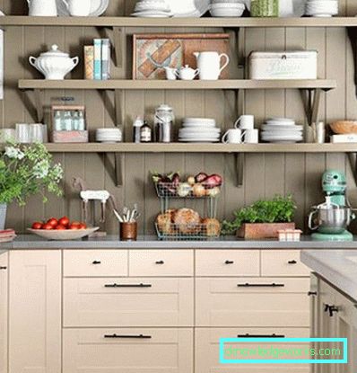 Scaffali in cucina invece di armadi all'interno Scaffali in cucina invece di armadi all'interno