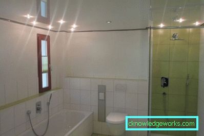 13-soffitto in bagno - 105 foto