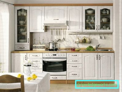 Progetto di cucina con disposizione dei mobili Progetto di cucina con disposizione dei mobili