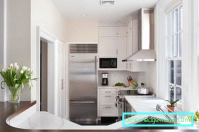 Progetto di cucina con disposizione dei mobili Progetto di cucina con disposizione dei mobili
