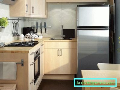 Progetto di cucina con disposizione dei mobili Progetto di cucina con disposizione dei mobili