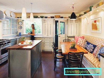 Divano da cucina diretto per una piccola cucina Divano da cucina diretto per una piccola cucina