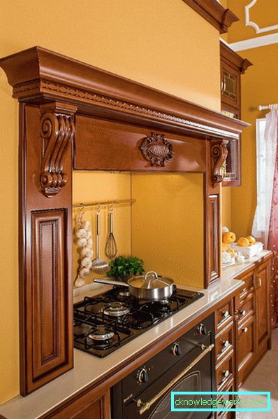 Armadi da cucina Armadi da cucina