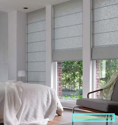 Tende romane nella camera da letto - foto di interni