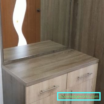 45 - Guardaroba nella hall - il più alla moda