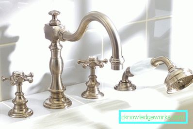Rubinetti stile retrò: un vecchio alla moda in bagno Rubinetti stile retrò: un vecchio alla moda in bagno