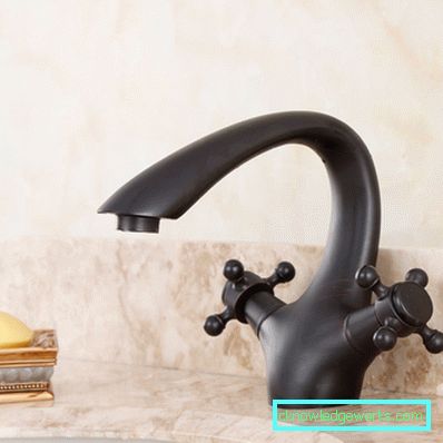 Rubinetti stile retrò: un vecchio alla moda in bagno Rubinetti stile retrò: un vecchio alla moda in bagno
