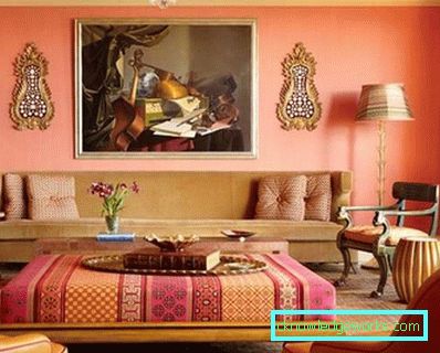 La combinazione di colori all'interno del soggiorno - esempi di tendenze della moda nella foto