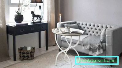 La combinazione di colori all'interno del soggiorno - esempi di tendenze della moda nella foto