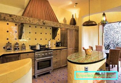 Stile mediterraneo all'interno della cucina