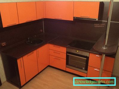 Angolo cucina con bar per la colazione Angolo cucina con bar per la colazione