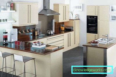 Angolo cucina con bar per la colazione Angolo cucina con bar per la colazione
