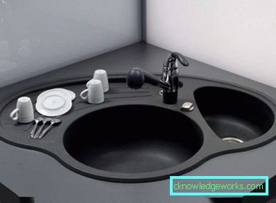 Lavandino ad angolo per la cucina