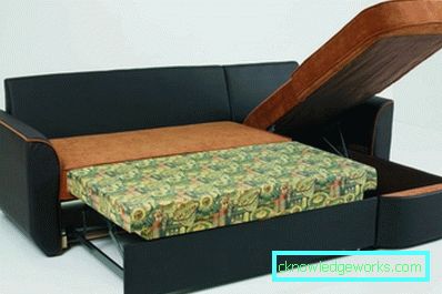 Divano angolare per una piccola cucina Divano angolare per una piccola cucina