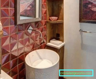 Posa delle piastrelle nel bagno fai da te
