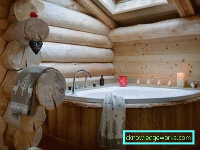 Bagno in una casa di legno con le proprie mani