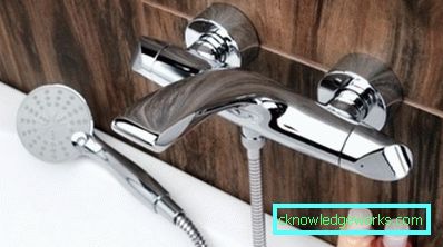 Quale dovrebbe essere l'altezza del rubinetto sopra il bagno? Quale dovrebbe essere l'altezza del rubinetto sopra il bagno?