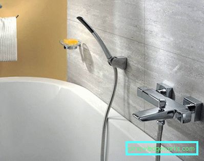 Quale dovrebbe essere l'altezza del rubinetto sopra il bagno? Quale dovrebbe essere l'altezza del rubinetto sopra il bagno?